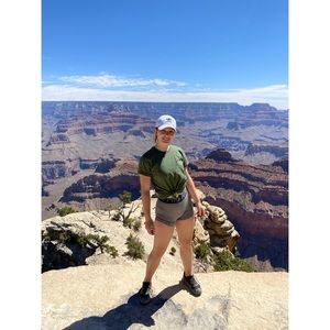 Meet your Posher, Annika